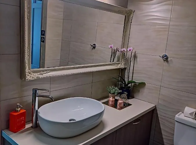 A Pleasant In Chania * La Canée