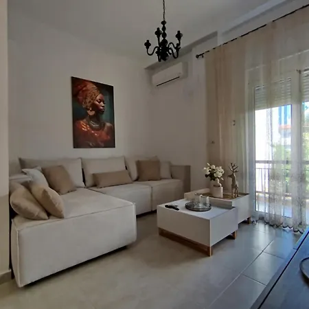 A Pleasant In Chania Daire