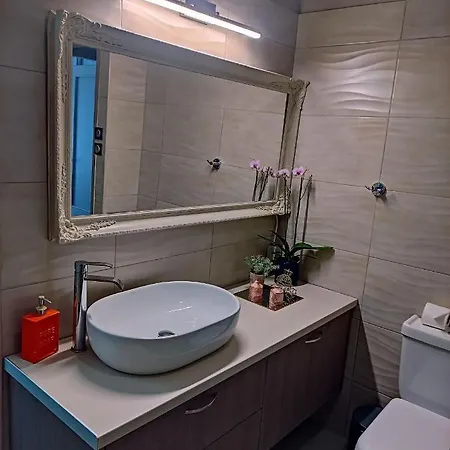 A Pleasant In Chania * 하니아