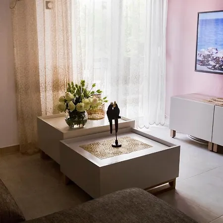 아파트 A Pleasant In Chania