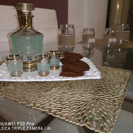 A Pleasant In Chania 하니아